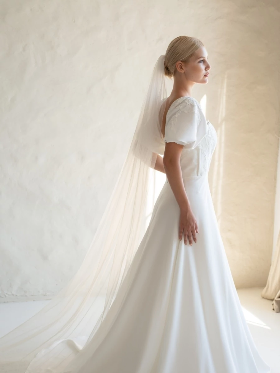 SOPHIE - Puha tüllfátyol